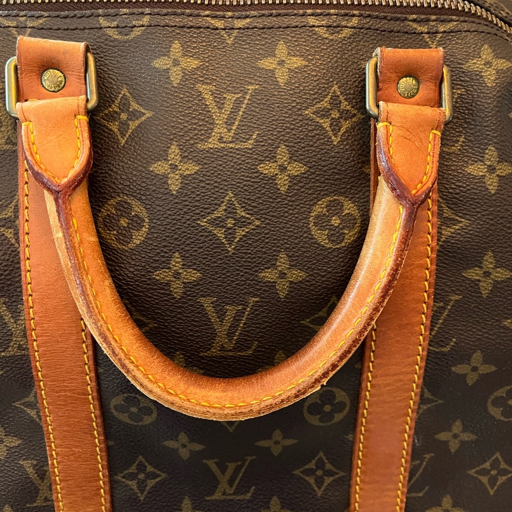 ✈️ Louis Vuitton Keepall 55 Monogram Canvas — Classic Travel Icon - Picture 9 of 16
